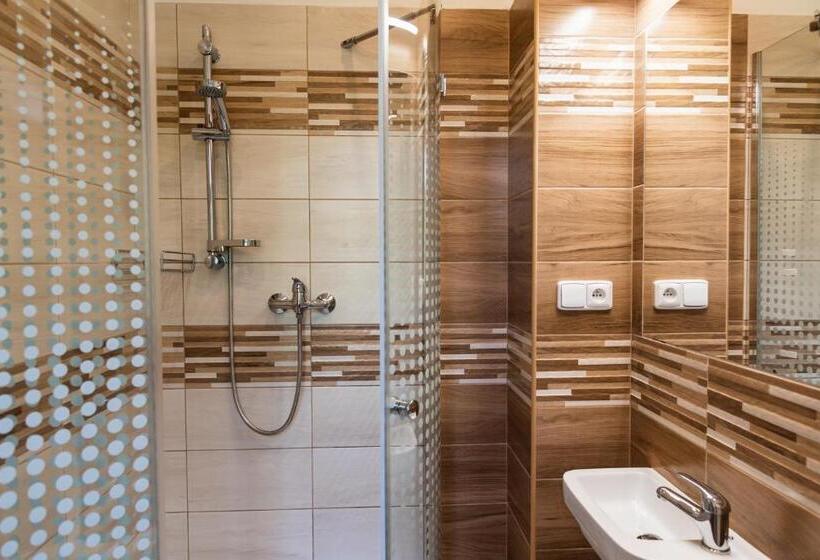 StandaardKamer, Penzion U Pivovaru