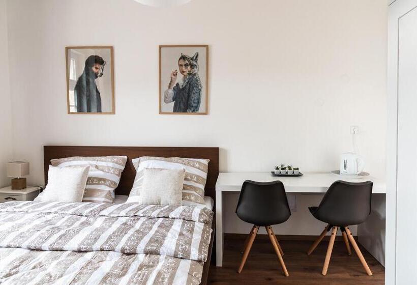 StandaardKamer, Penzion U Pivovaru