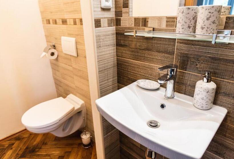 Appartement met 1 Slaapkamer, Penzion U Pivovaru