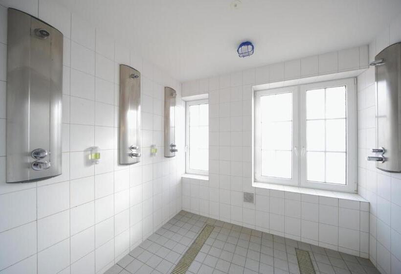 חדר סטנדרט חדר אמבטיה משותף, Bed Nbudget Expo Hostel Rooms