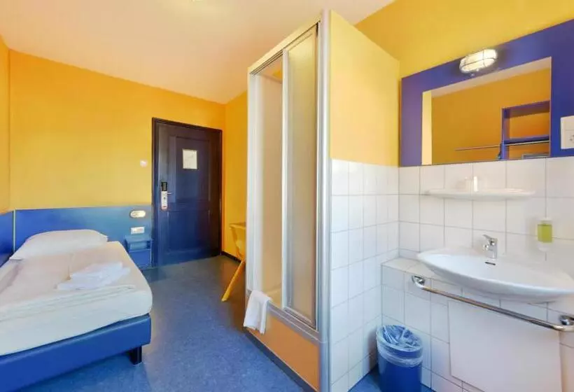 Standard Yhden Hengen Huone, Bed Nbudget Expo Hostel Rooms