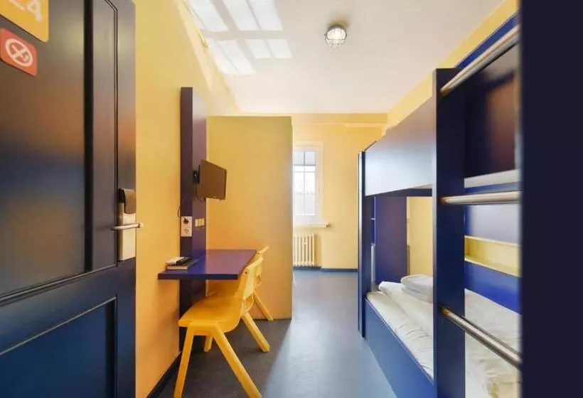 Standard Neljän Hengen Huone, Bed Nbudget Expo Hostel Rooms
