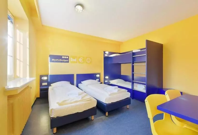 Perhehuone, Bed Nbudget Expo Hostel Rooms