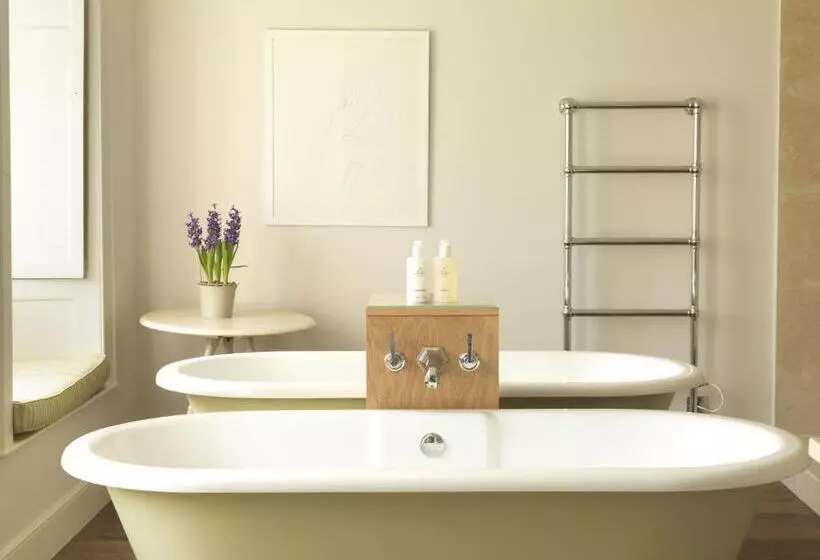キングサイズベッドのデラックスルーム, Barnsley House