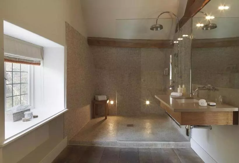 デラックスジュニアスイート, Barnsley House