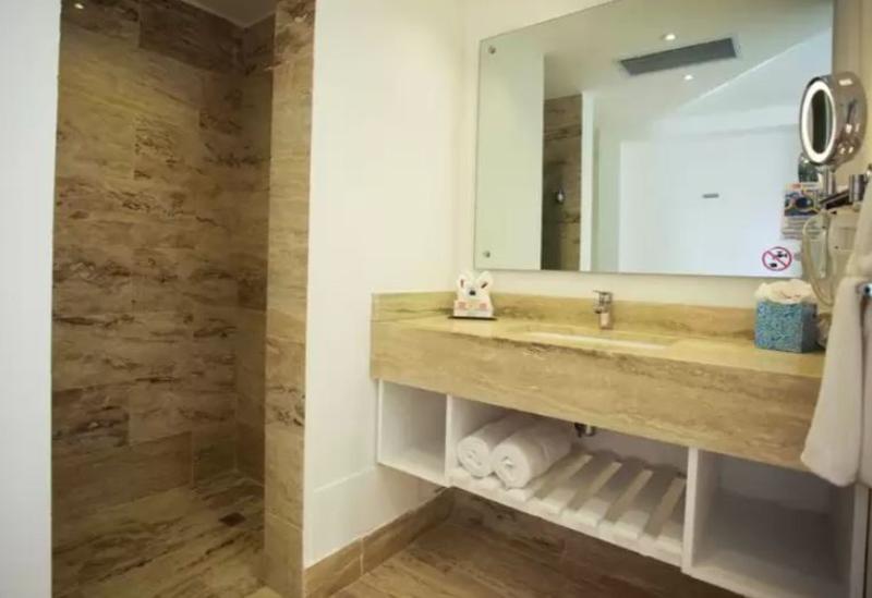 جناح, Baymont By Wyndham Fort Mcmurray