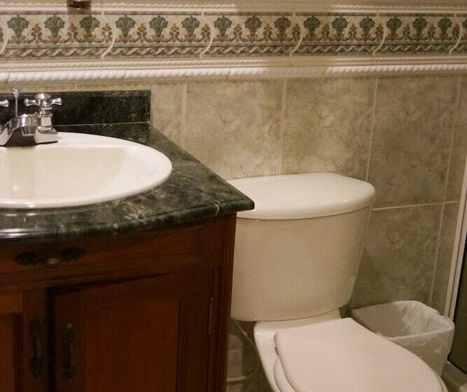 غرفة قياسية ثلاثية, Ayenda 1416 Castellana Real