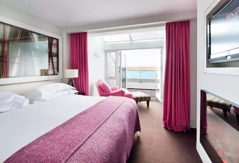 Suite with Terrace, Cliff House