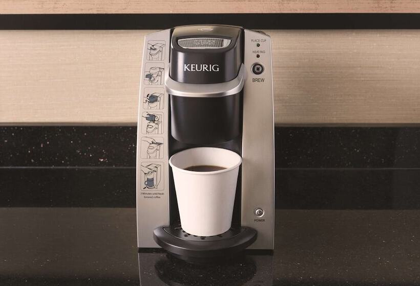 סוויטת פרמיום, Embassy Suites By Hilton Nashville South Cool Springs