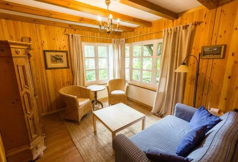 Talo 1 Makuuhuone, Gut Klostermuhle Natur Resort & Medical Spa