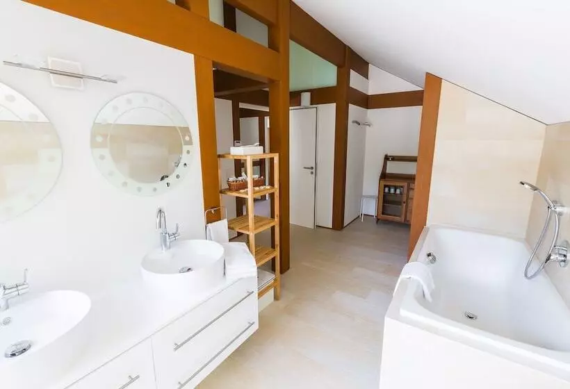 Talo 3 Makuuhuonetta, Gut Klostermuhle Natur Resort & Medical Spa