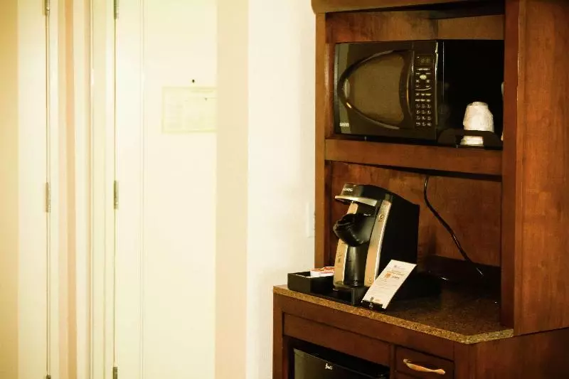 キングサイズベッドのスタンダードルーム, Hilton Garden Inn Redding