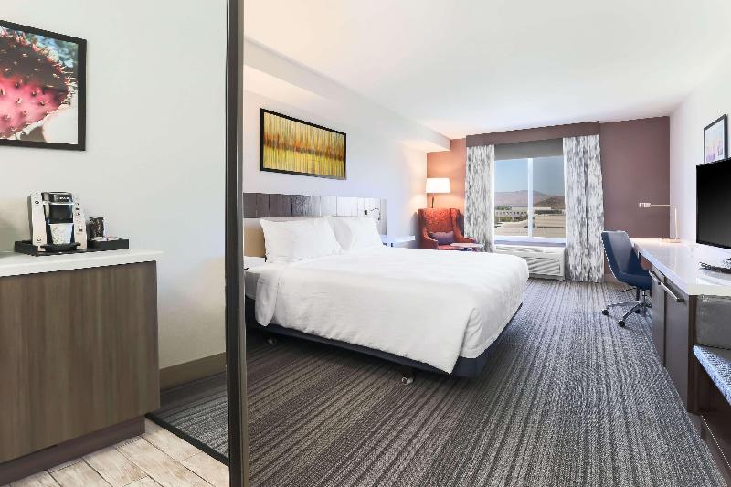 חדר סטנדרט עם מיטת קינג, Hilton Garden Inn Reno