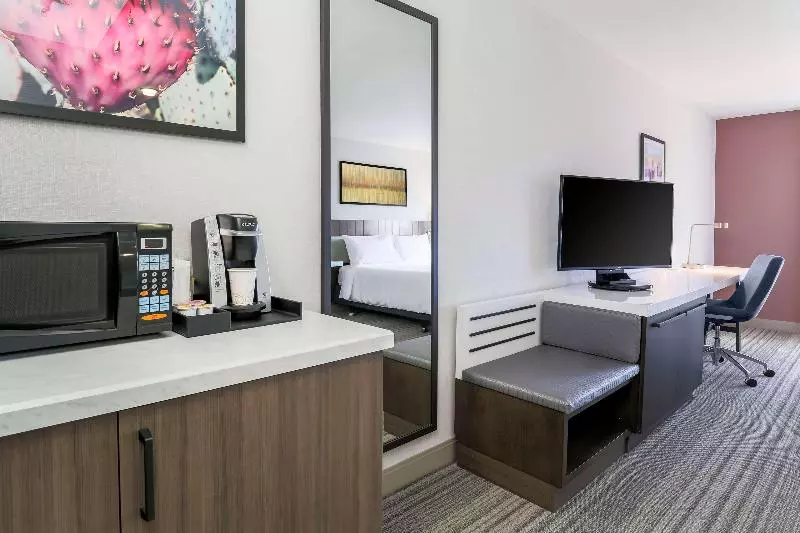 Standard-huone King-vuode, Hilton Garden Inn Reno
