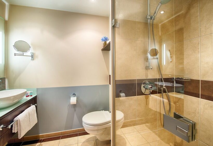 Номер Комфорт, Leonardo Royal Hotel Munich