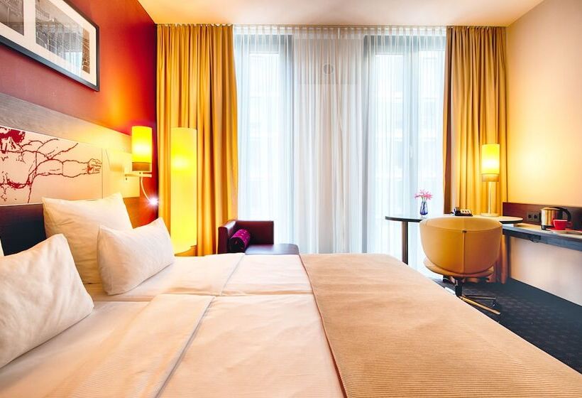 Номер Комфорт, Leonardo Royal Hotel Munich