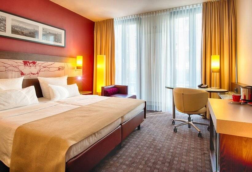 Трехместный Номер Комфорт, Leonardo Royal Hotel Munich