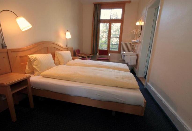 4인용 스탠다드 룸, Staubbach