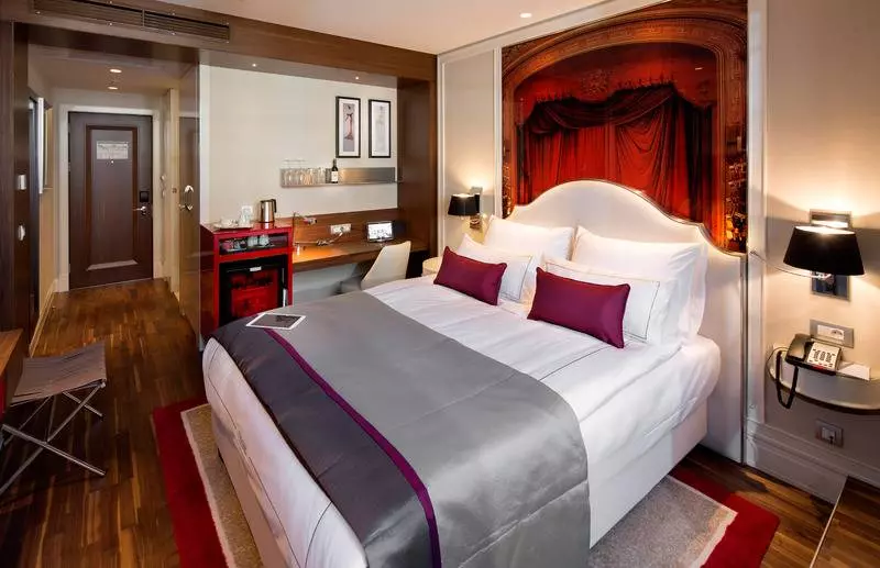 اتاق لوکس با چشم‌انداز شهر, The Westin Alexandria Old Town