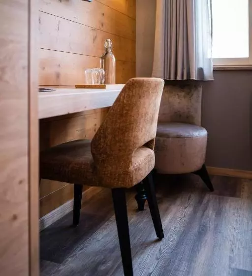 Standard Room, Panorama Hotel & Restaurant