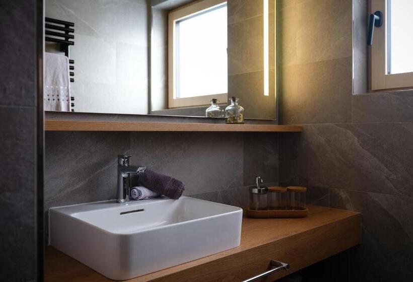 غرفة قياسية, Panorama Hotel & Restaurant