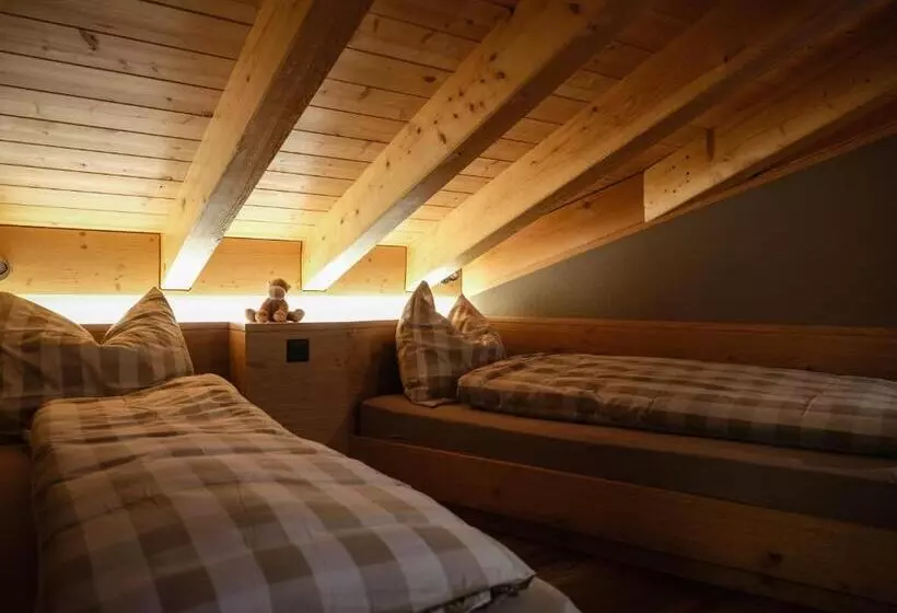 Family Room, Panorama Hotel & Restaurant
