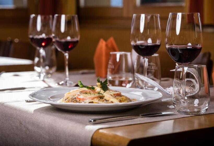 غرفة عائلية, Panorama Hotel & Restaurant