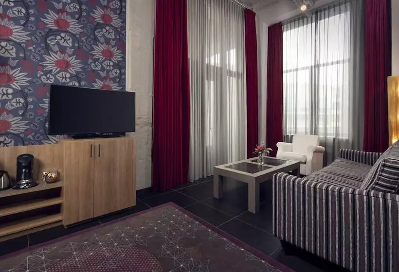 سوییت جونیور, Westcord Hotel Eindhoven
