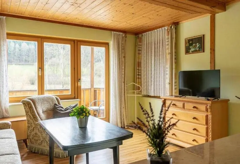 スタンダード４人部屋, Landgasthof Peterhof