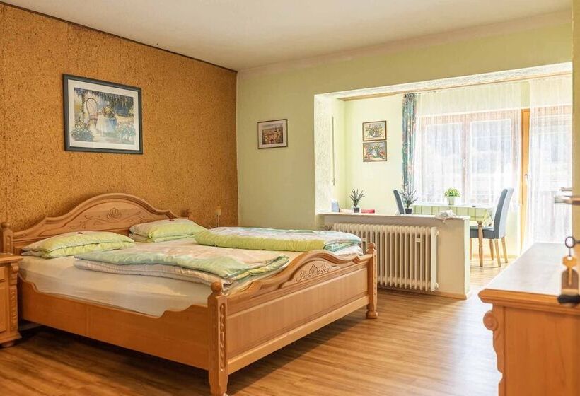 חדר סטנדרט לשלושה, Landgasthof Peterhof