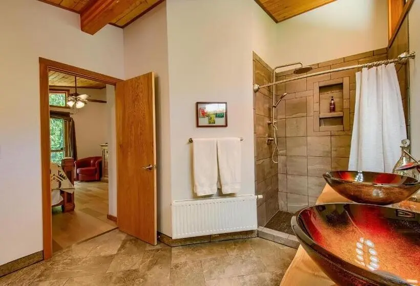 キングサイズベッドのスタンダードルーム, Angels Rest B&b Lavender Farm