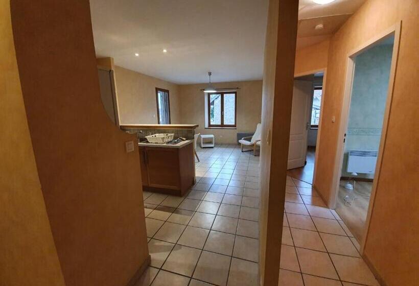 침실 1개 발코니 아파트, Le Saint Hilaire