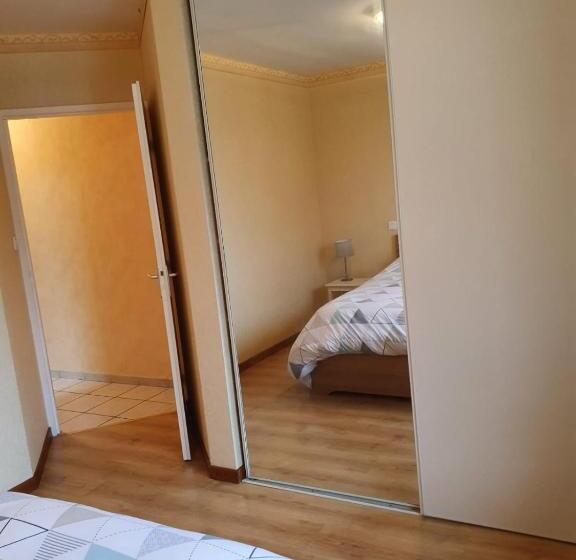 침실 1개 발코니 아파트, Le Saint Hilaire