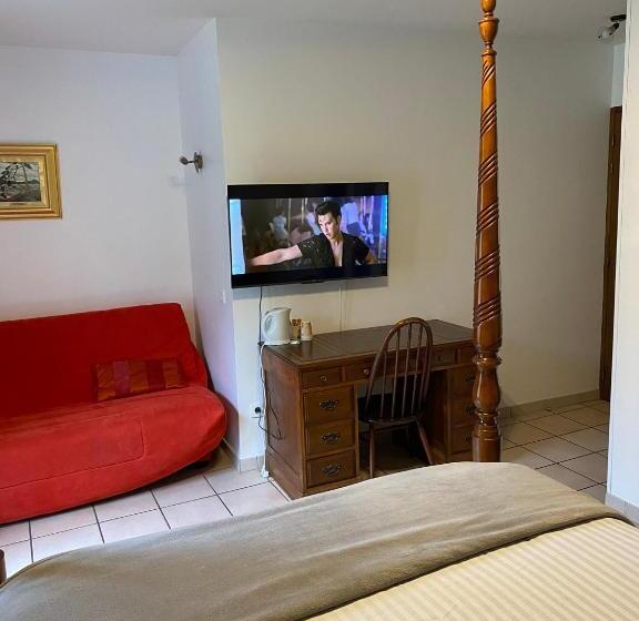 패밀리 룸, Le Saint Hilaire