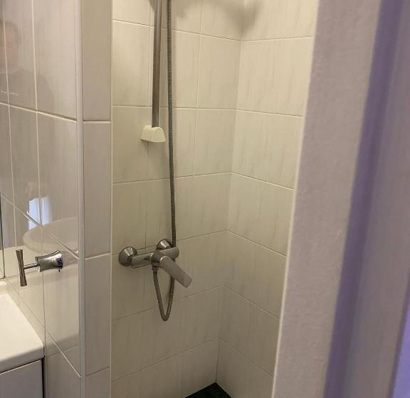 스탠다드 룸, Le Saint Hilaire