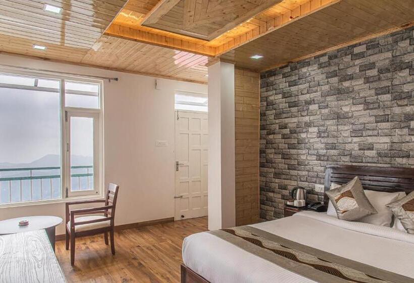 バルコニー付きデラックスルーム, Echor   The Koti Village Resort Kufri