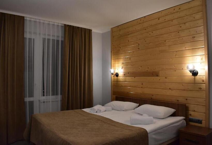 Habitación Estándar con Balcón, князів двір