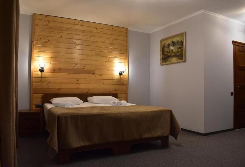 Habitación Estándar con Balcón, князів двір