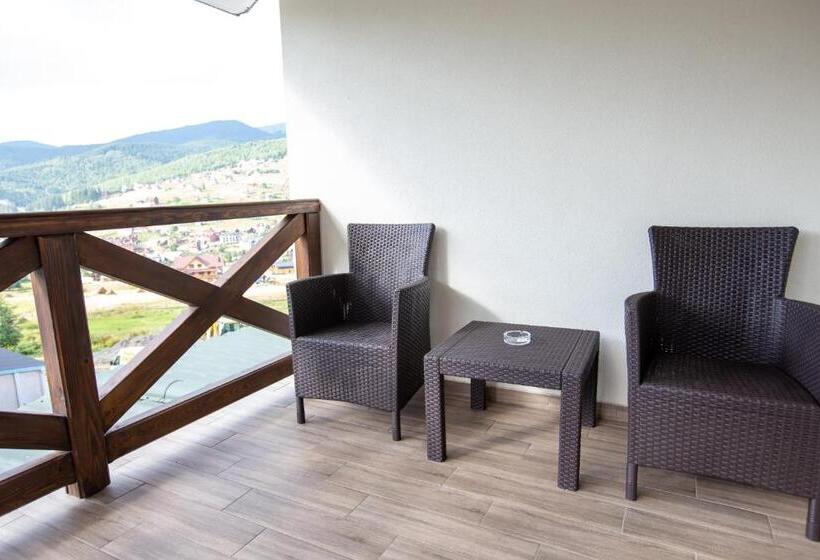 Habitación Estándar con Terraza, князів двір