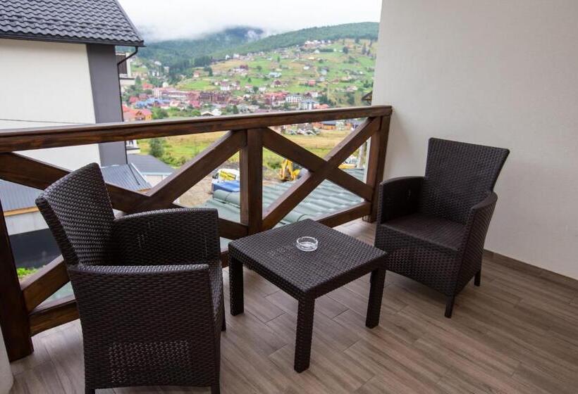 Habitación Estándar con Terraza, князів двір