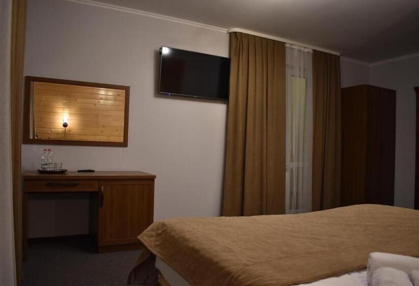 Habitación Estándar con Terraza, князів двір