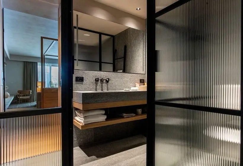 ジュニアスイート, Casa Di Langa