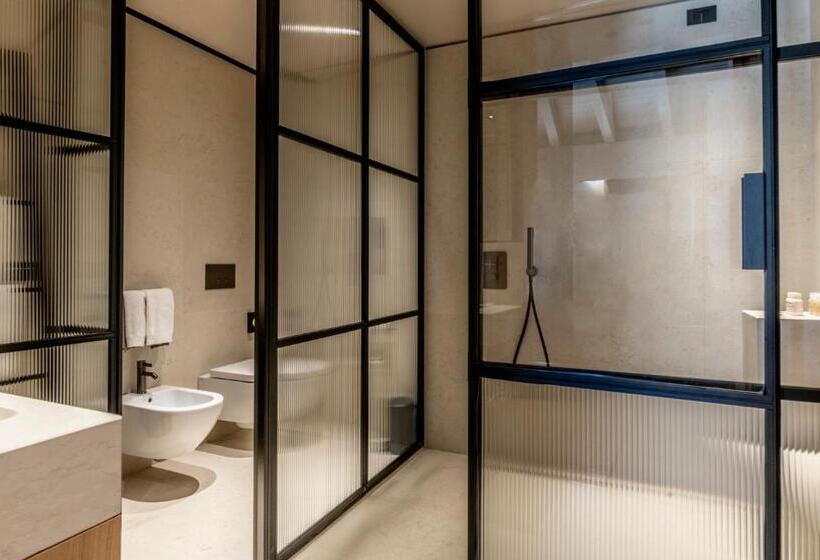 סוויטת ג'וניור, Casa Di Langa