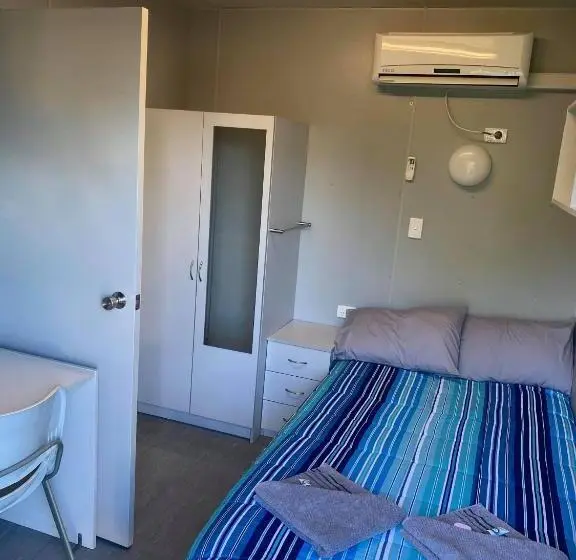 スタンダードシングルルーム, Gundy Pub & Caravan Park