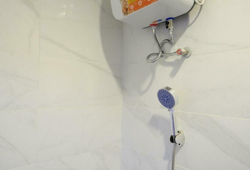 标准间, Reddoorz @ City Park Medoho Semarang