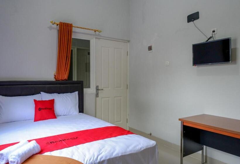 Номер Стандарт, Reddoorz @ City Park Medoho Semarang