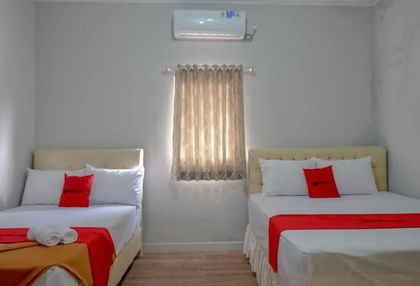 ファミリールーム, Reddoorz @ City Park Medoho Semarang