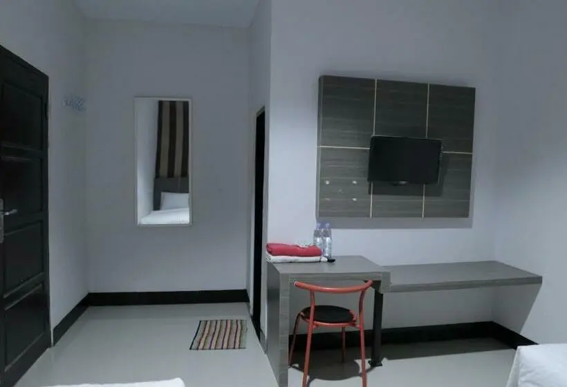デラックスルーム, Reddoorz @ Pasangkayu Mamuju Utara