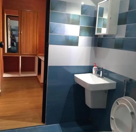 ガーデンビュースタンダードルーム, Tranquil Farms