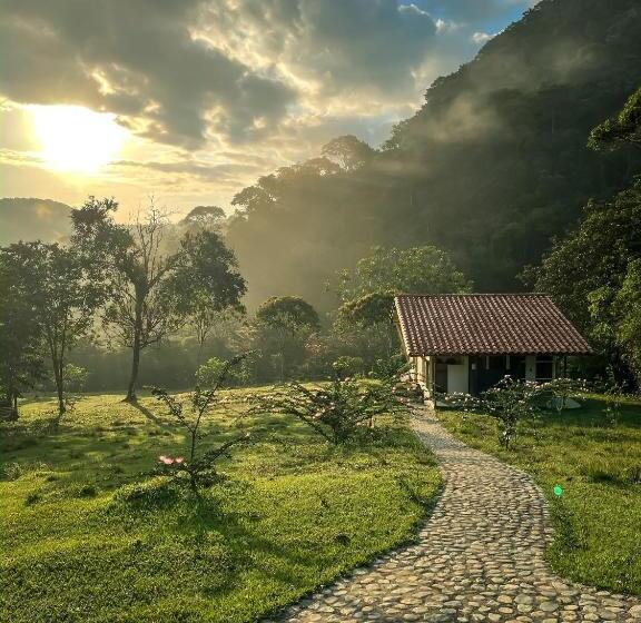 Familienzimmer, Bergblick, La Perla Negra   Black Pearl Eco Hostel